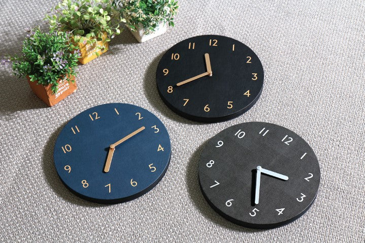 Sandwich Retro Leather Wall Clock